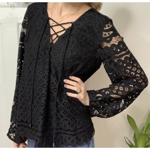 Tularosa Tops - Tularosa Black Lace Crochet Long Sleeve Top